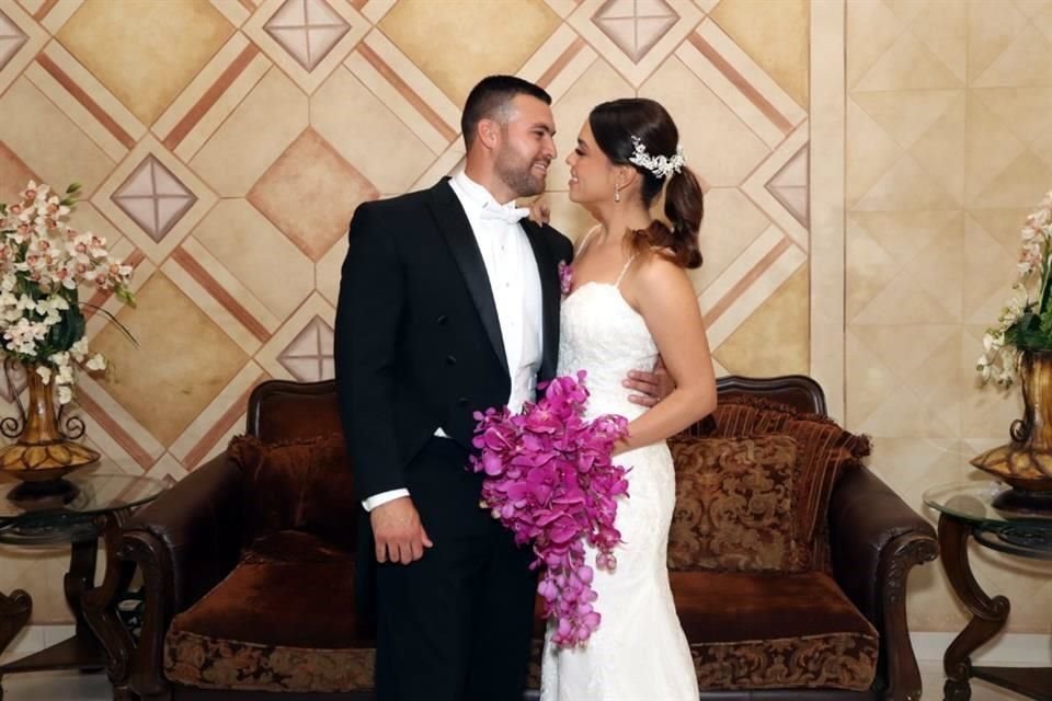 Gerardo Elizondo Martínez e Ingrid Gisselle García Coronado