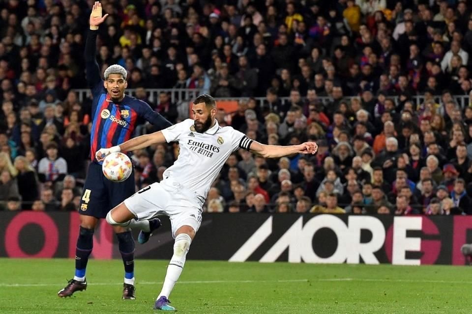 Karim Benzema salió inspirado y terminó con 3 goles.