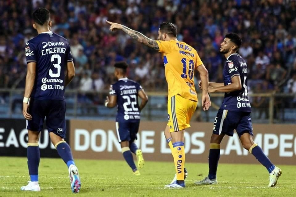 Tigres jugó con su cuadro estelar, y en la cancha fue ligeramente mejor que los hondureños.