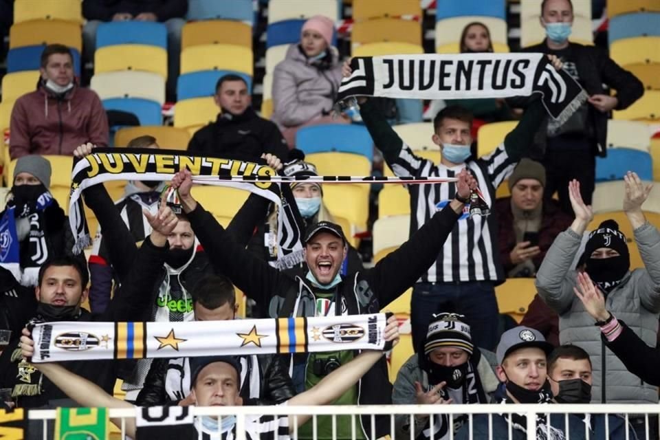 Algunos aficionados de la Juventus hicieron gritos racistas.