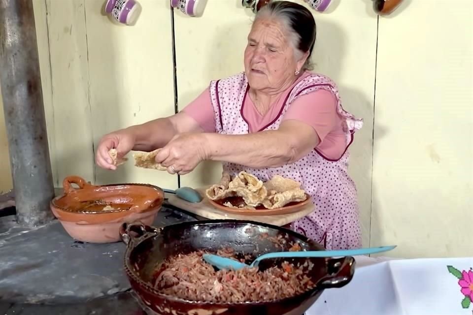 Doña Ángela tiene 439 millones de vistas en su canal de YouTube.