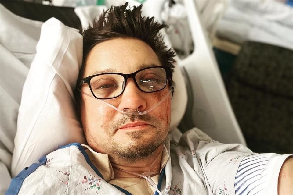 Jeremy Renner narró a detalle el accidente con el quitanieves que casi acaba con su vida.