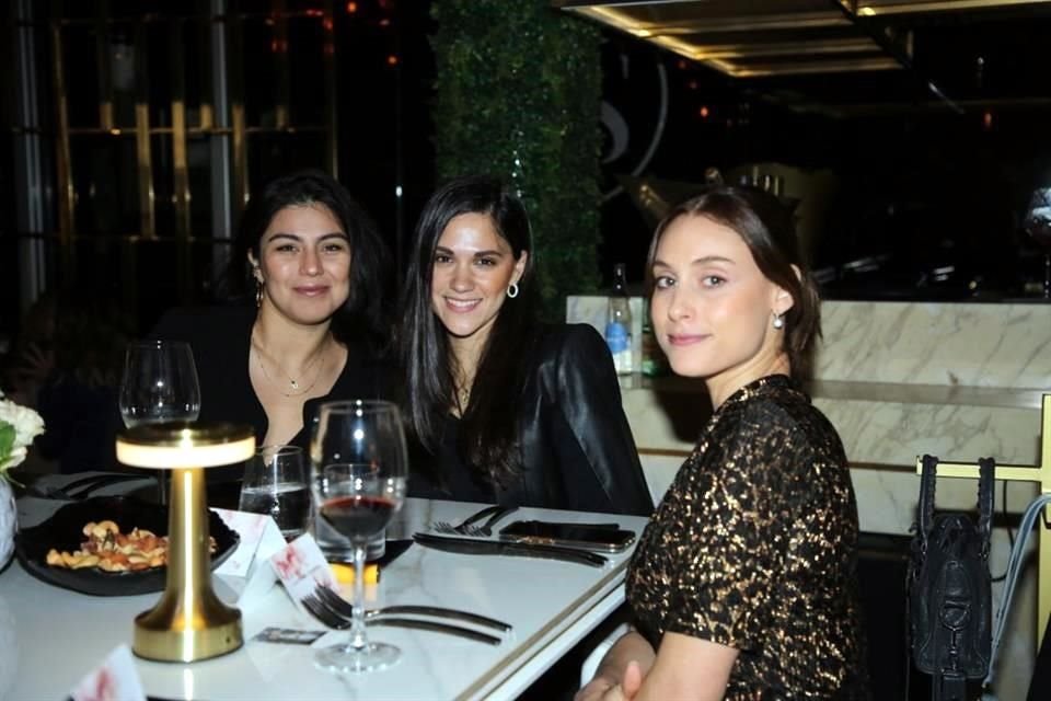 Mariana Coutiño, Paulina Valdez y Lucía Medrano