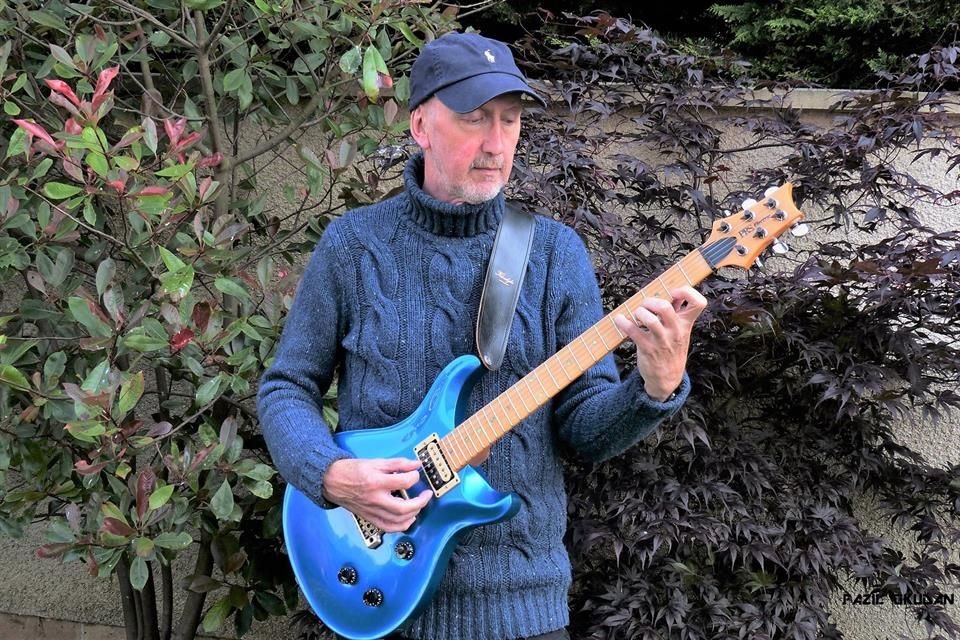 Ian Bairnson, el guitarrista de The Alan Parsons Project, falleció este fin de semana a los 69 años, tras batallar con demencia.