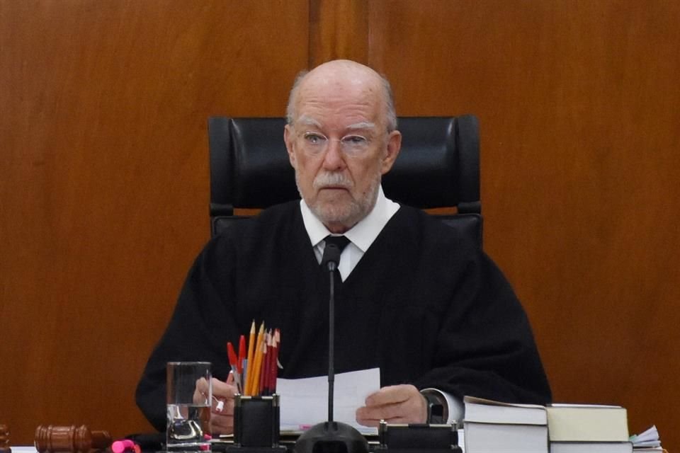 El Ministro González Alcántara deberá emplazar al Congreso de la Unión, el Ejecutivo Federal y las legislaturas estatales para que rindan informes.