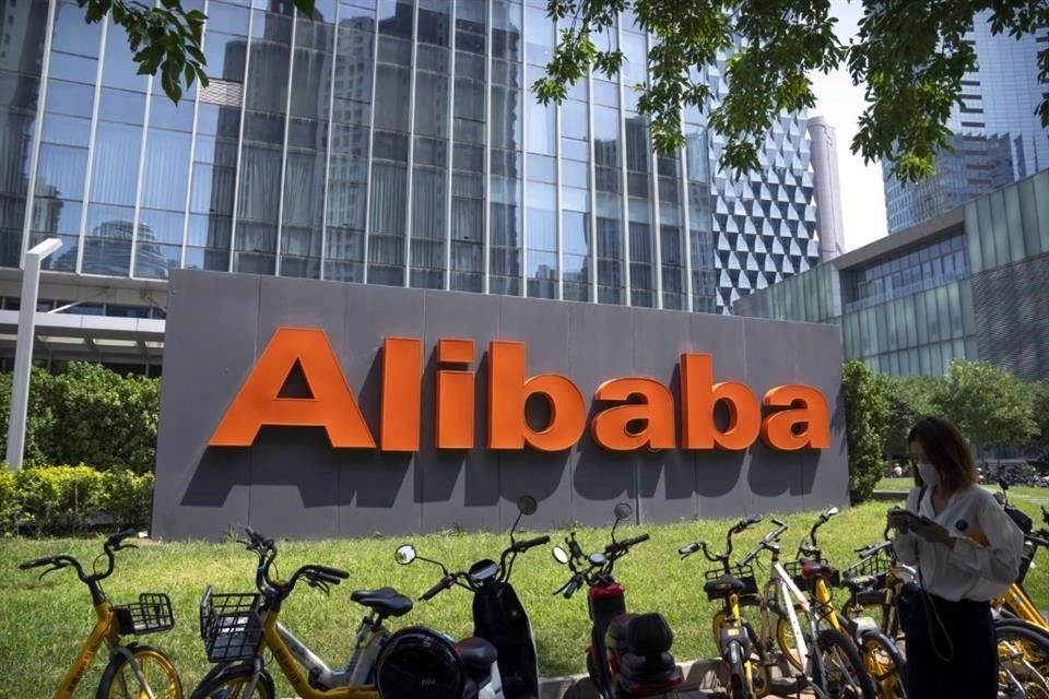 El nuevo producto de inteligencia artificial de Alibaba será puesto en operación inicialmente en DingTalk, la aplicación de mensajería en el entorno laboral de la empresa.