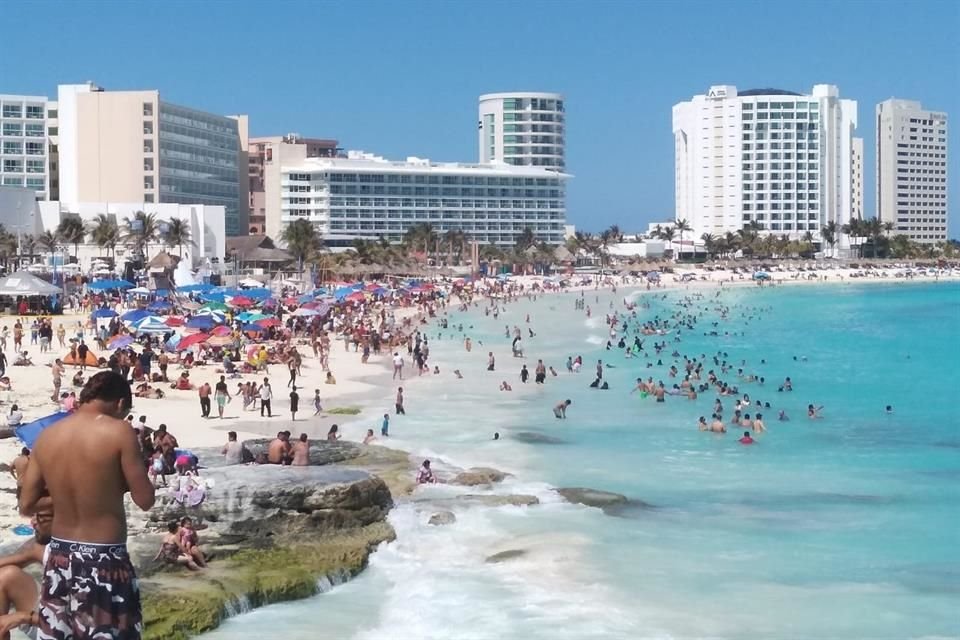 El saldo favorable de la balanza del sector turismo del País se ubicó en 2 mil 265 millones de dólares, 