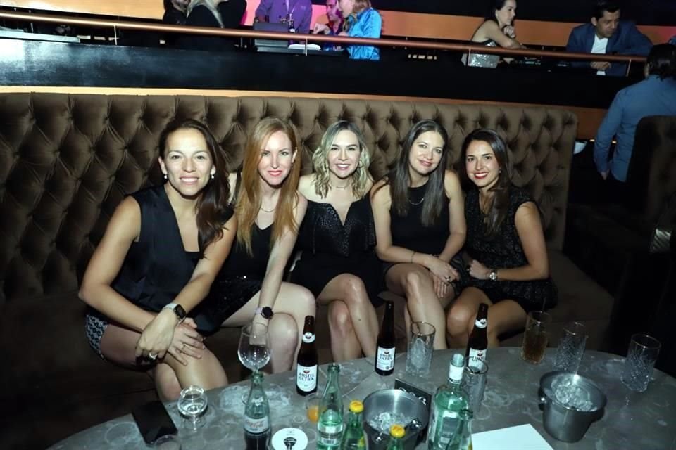 Ale Treviño, Olga Chapa, Regina Furlong y Ale Franco