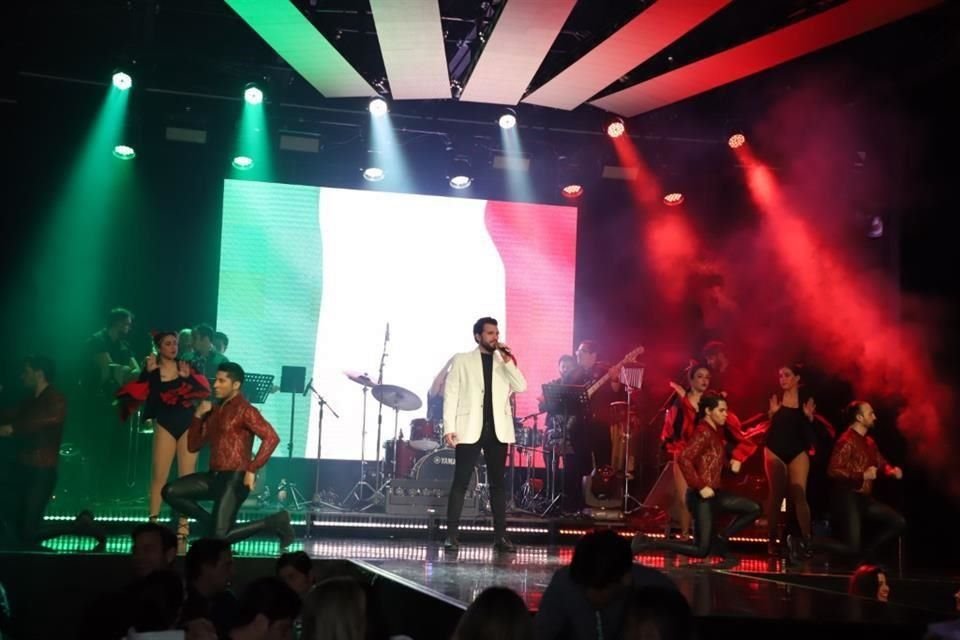 Loud a beneficio de AMANEC