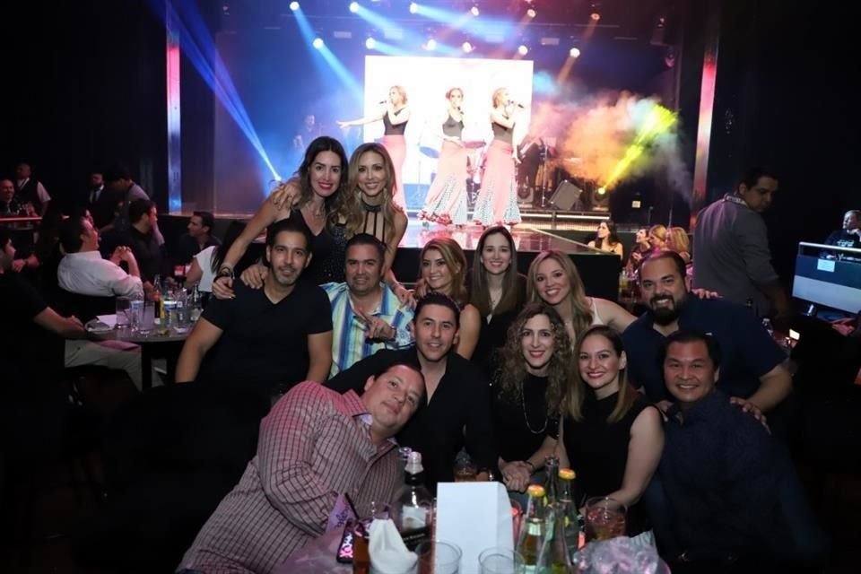 Loud a beneficio de AMANEC