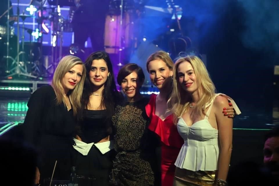 Sandra Struck, Vero Mátar, Vero Garza, Ana Zambrano y Raquel Rodriguez