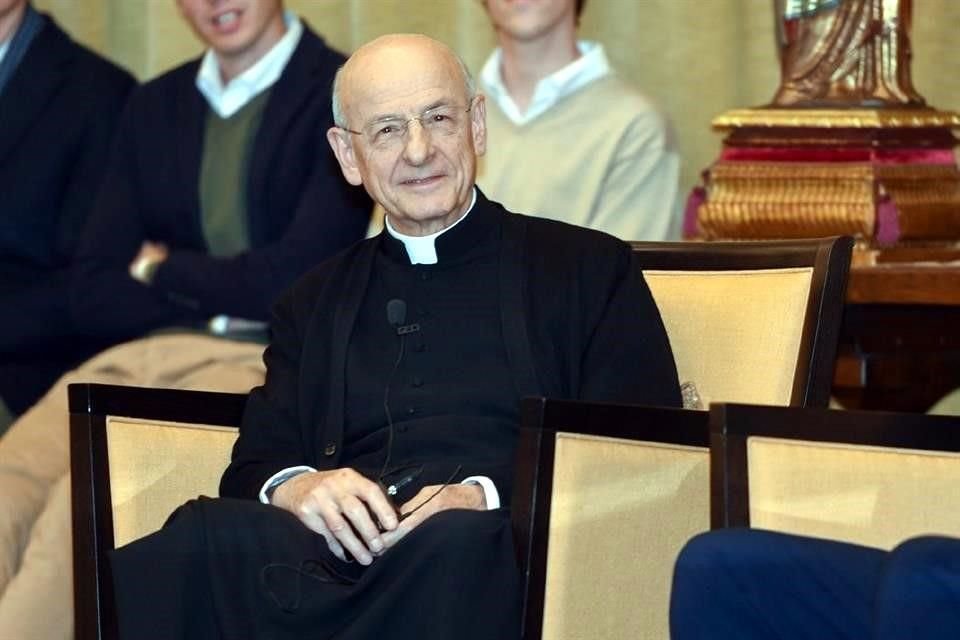 El Prelado Fernando Ocáriz preside los trabajos en Roma.