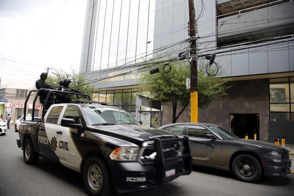 En la toma del Poder Judicial del Instituto de la Defensoría Pública, participaron elementos de Fuerza Civil.