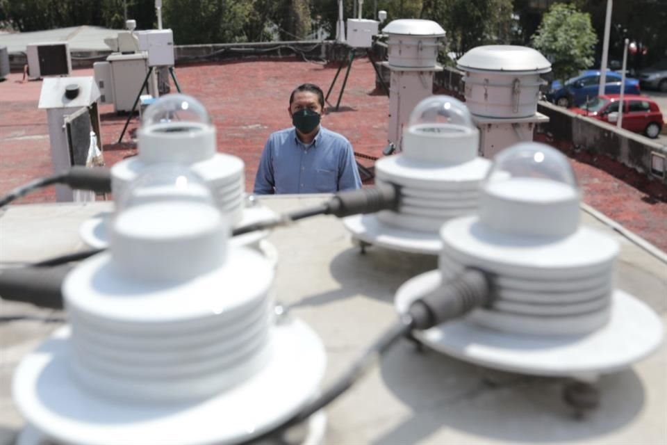 'Aún cuando tengamos un día con nubes, hay irradiación solar, que también llega a los niveles de 11 y más', dijo Juan Manuel Campos, del Simat.