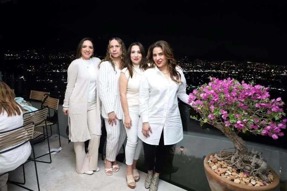 Jéssica Hernández, Maribel Treviño, Diana de Montemayor y María Elisa García