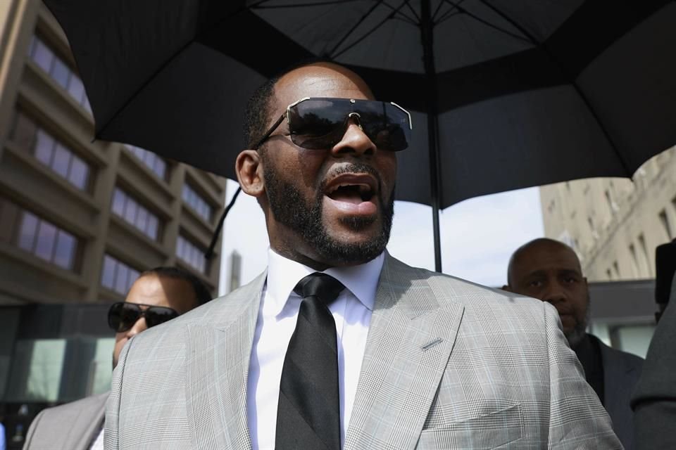 El cantante R. Kelly apeló la sentencia que lo podría dejar 30 años en prisión.