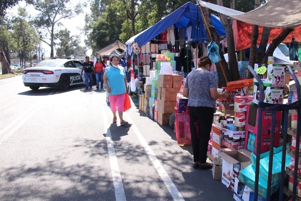 Extorsionadores han doblegado a dueños de comercios establecidos como a personas que trabajan en vía pública de la Alcaldía Iztapalapa.