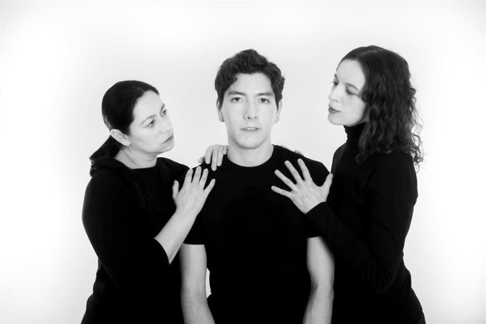 'Persona' no sólo será una obra de teatro, también será una experiencia inmersiva, pues 30 minutos antes de que se levante el telón, el público deberá subir al escenario.