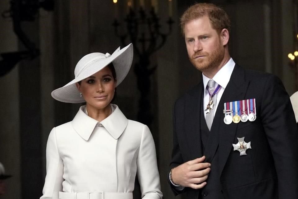 Dan a conocer que Meghan Markle envió una carta a Carlos III donde abordó el tema de presunto racismo en la Familia Real.