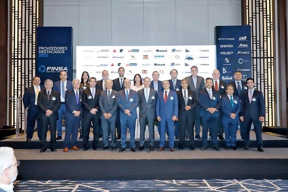 Los ganadores del Premio a la Obra del Año FINSA 2022.