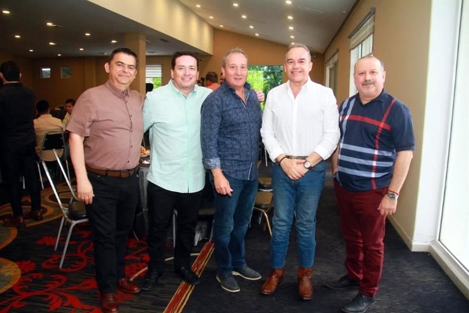 Gustavo Lozano, Fredy Rodríguez, Óscar Gauajardo Hugo Martínez y Abel Lozano