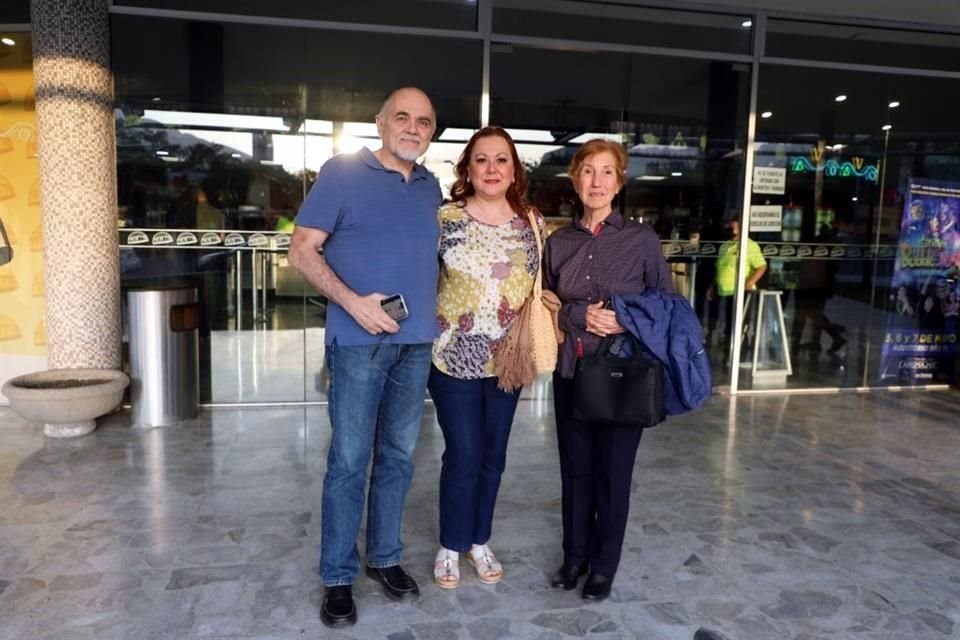 Luis Bartolini, Marisela González y Hilda Bertha Guajardo