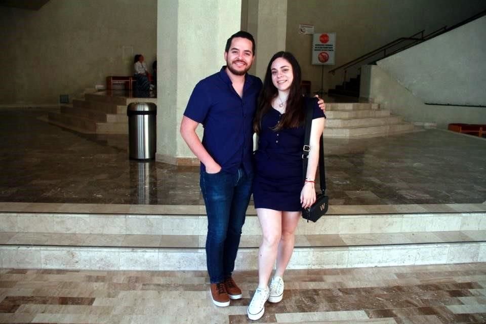 Zoé Cuevas y Gissell Sáenz