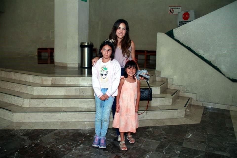Eva Fernádez y Ana Paula Elizondo y Amaya Fernández