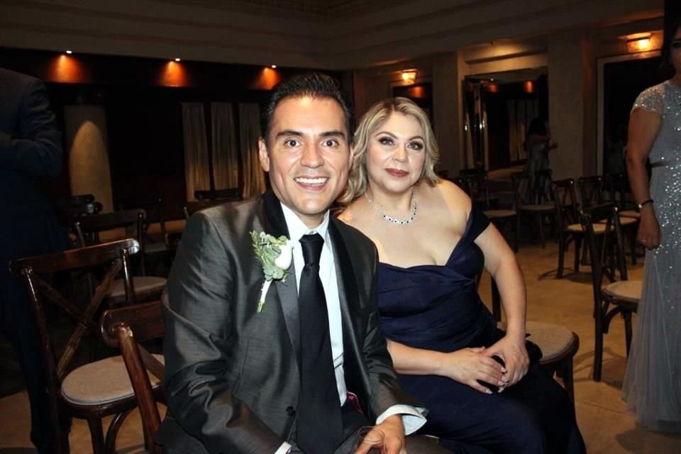 Aldo Campos e Isela Vega