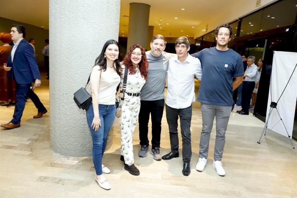 Martha Rodríguez, Samantha Dávila, Alfredo Junco, Rodrigo Valdés y Nicolás Balboa