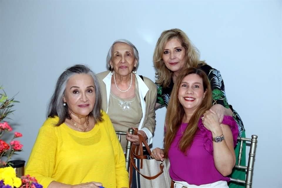 Isabel Montalvo, Lupana Casas, Lizbeth Pérez de Gallegos y Ana Sofía Calderón