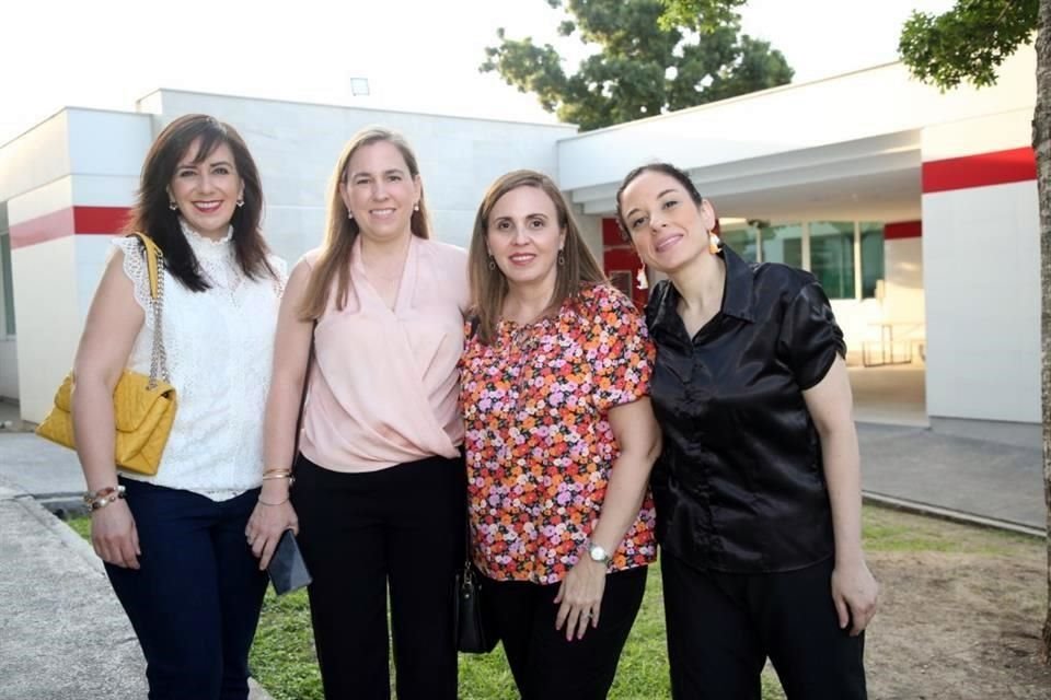 Margarita Dávila de Rico, Lucía Cantú de Elizondo, Claudia Plancarte de Guzmán y Marcela Canavati Náder