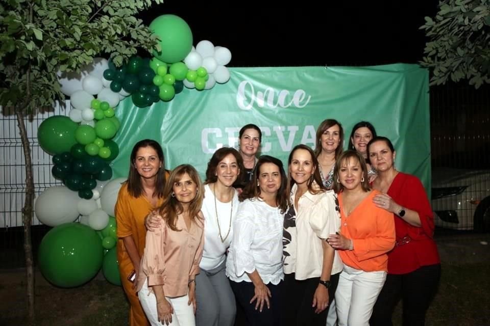 Lizeth Marcos, Marcela Flores, Lorena Blancq-Cazaux, Genoveva Chapa, Cecilia Reyes, Paulina Garza, Pini Zambrano, Ana Lorena Gonzalez, Monina Martínez y Cristina Guajardo