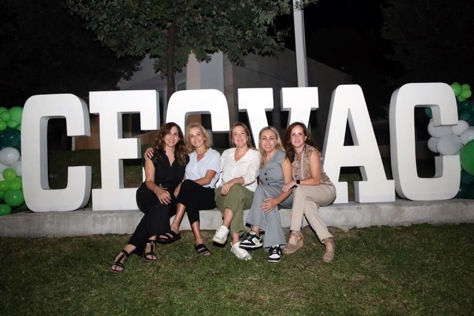 Patricia Maiz, Angélica Garza, Bárbara Miguel, Sussette Assad y Lupita Sada