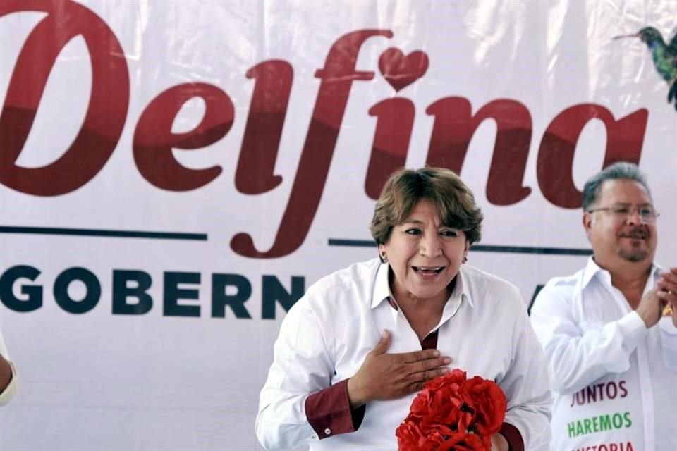 La candidata a Gobernadora del Edomex, Delfina Gómez, estuvo presente en el centro del Municipio de Mexicaltzingo.