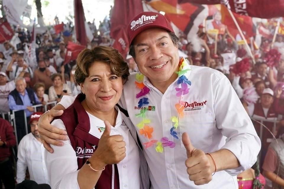 El dirigente de Morena, Margio Delgado, acompañó a la candidata Delfina Gómez en el mitin en Tultepec, Estado de México.