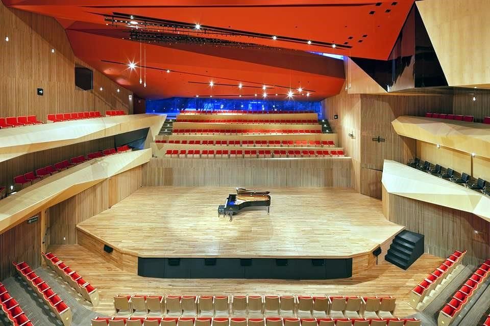 El creativo es autor del Centro Cultural Roberto Cantoral.