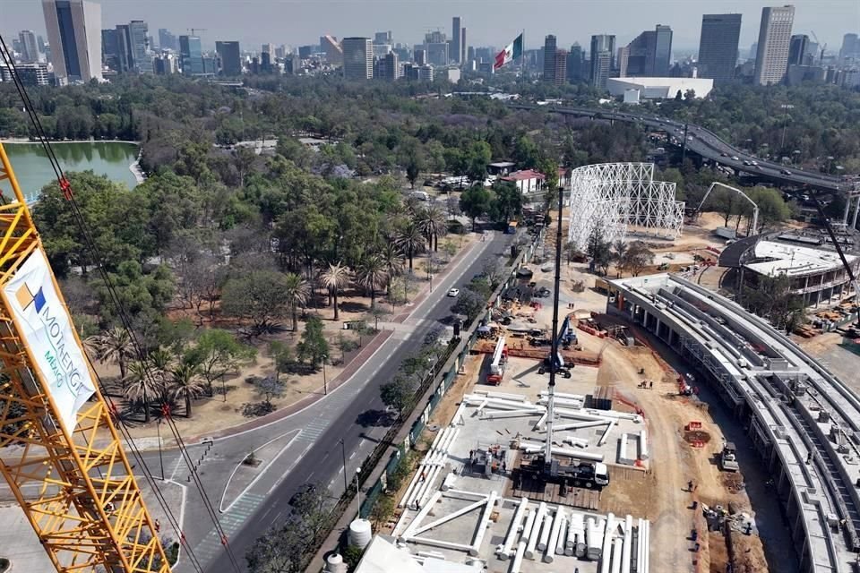 'Esta rueda será un emblema de la Ciudad de México con una altura de 85 metros', indicó el Parque Aztlán.