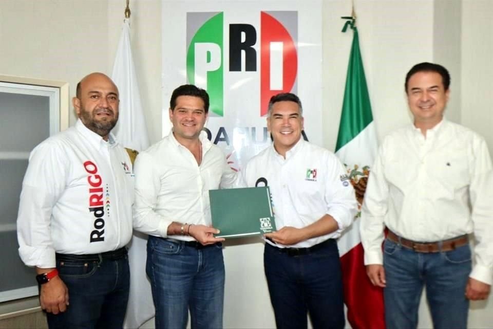 Alejandro Moreno nombra a Francisco Cienfuegos como Delagado del PRI nacional en Coahuila.