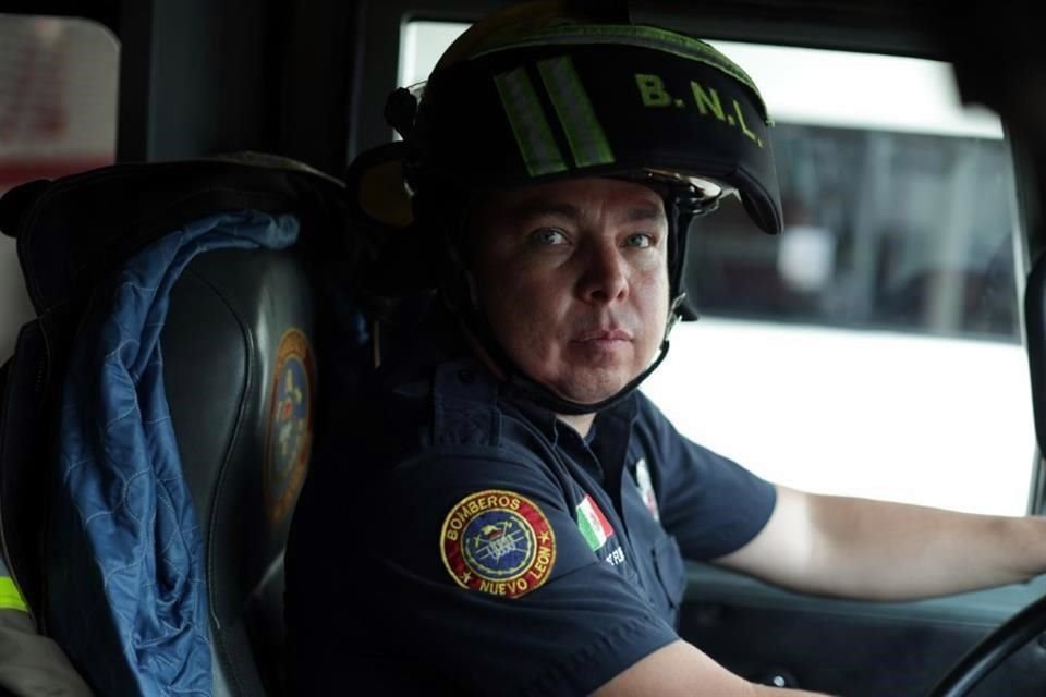 Los bomberos de Nuevo León saben que su labor es pesada y sus jornadas de trabajo son largas, por lo que sus estaciones se convierten en su segundo hogar.<br>