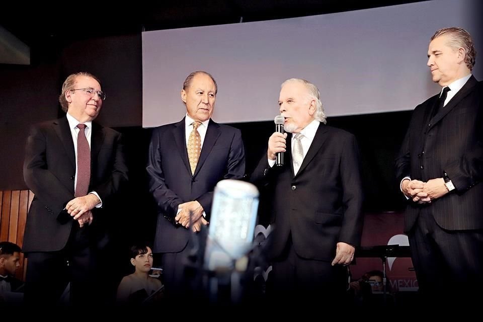 Alejandro Pérez Elizondo, Alberto de la Garza Evia, Gustavo de la Garza y Jorge Vázquez