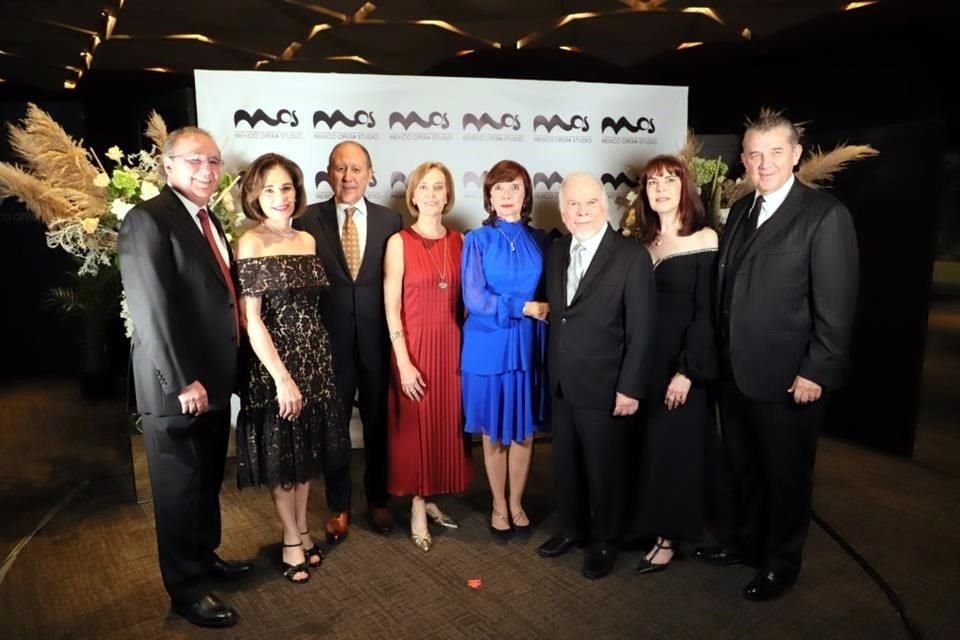 Alejandro Pérez Elizondo, Verónica Muguerza de Pérez, Alberto de la Garza Evia, Carmen Páez de De la Garza Evia, Carmen Bortoni de De la Garza, Gustavo de la Garza, Leonor Guzmán de Vázquez y Jorge Vázquez