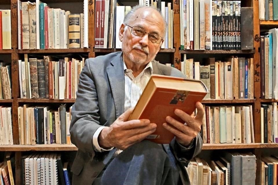 El historiador es Cronista de San Pedro desde hace 37 años, pero ha escrito también libros sobre Monterrey y los orígenes del Nuevo Reino de León.