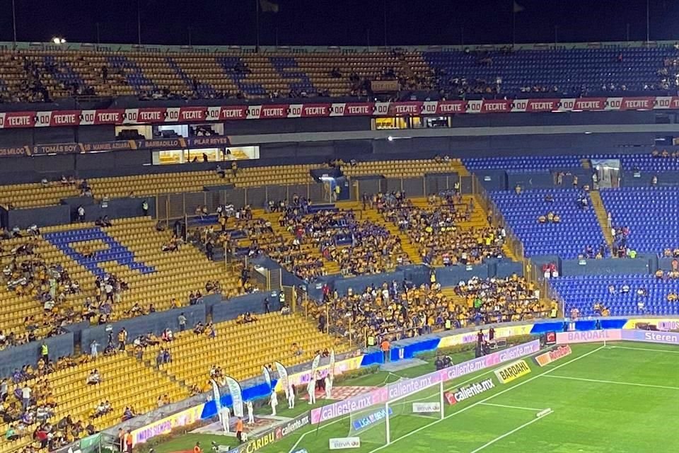 Los niños pertenecientes a las Academias de Tigres se ubicaron en la zona de 'Libres y Lokos'.