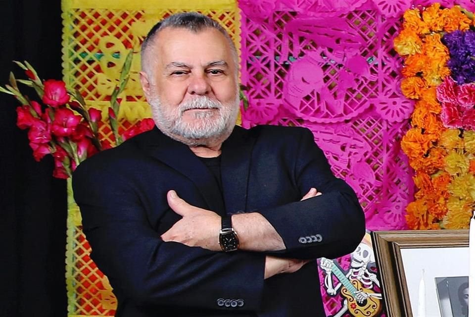 El diseñador Armando Mafud fue honrado en el MODAPREMIO 2023 por su carrera y su importancia en el mundo de la Moda.