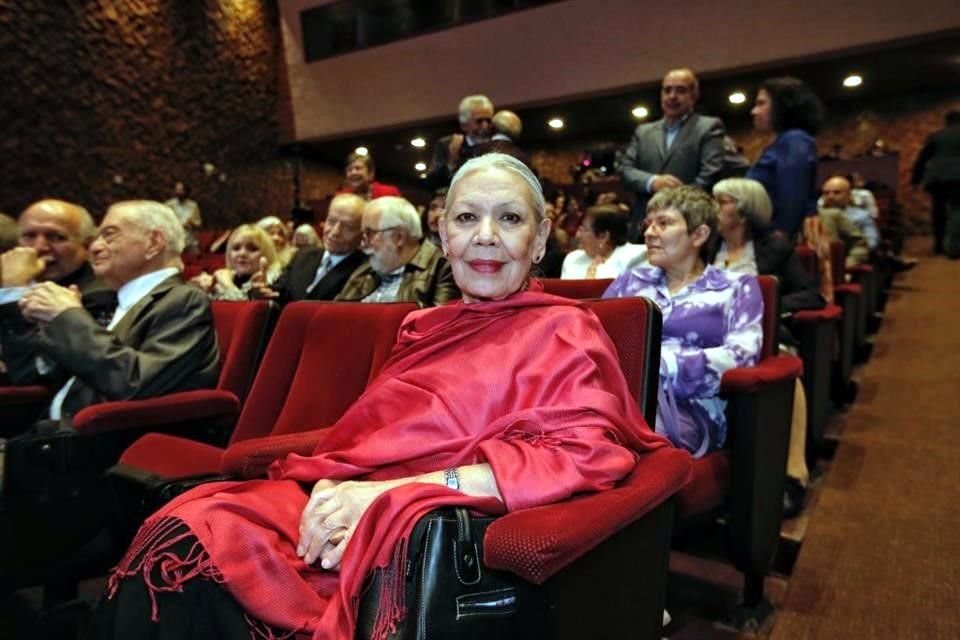 A la ceremonia de aniversario en el Museo Nacional de Antropología se dieron cita integrantes de la comunidad cultural, como la actriz Luisa Huertas.