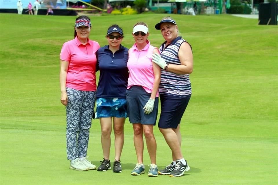 Gracia Kim, Alejadra Sala, Gabriela Cárdenas y Claudia González