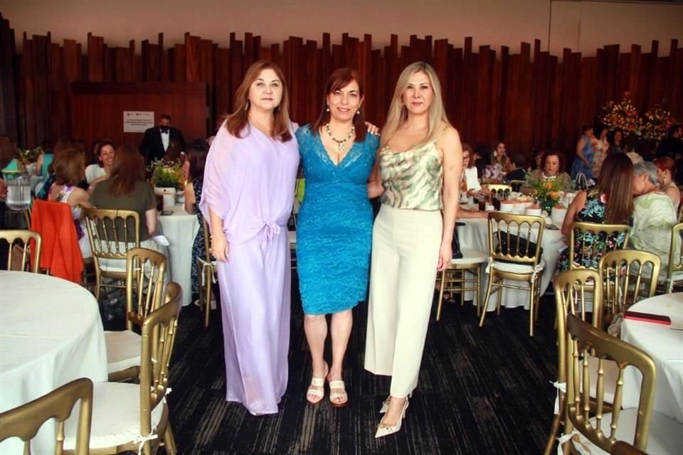 Carmen Ascencio, Perla González y Esther Saldaña