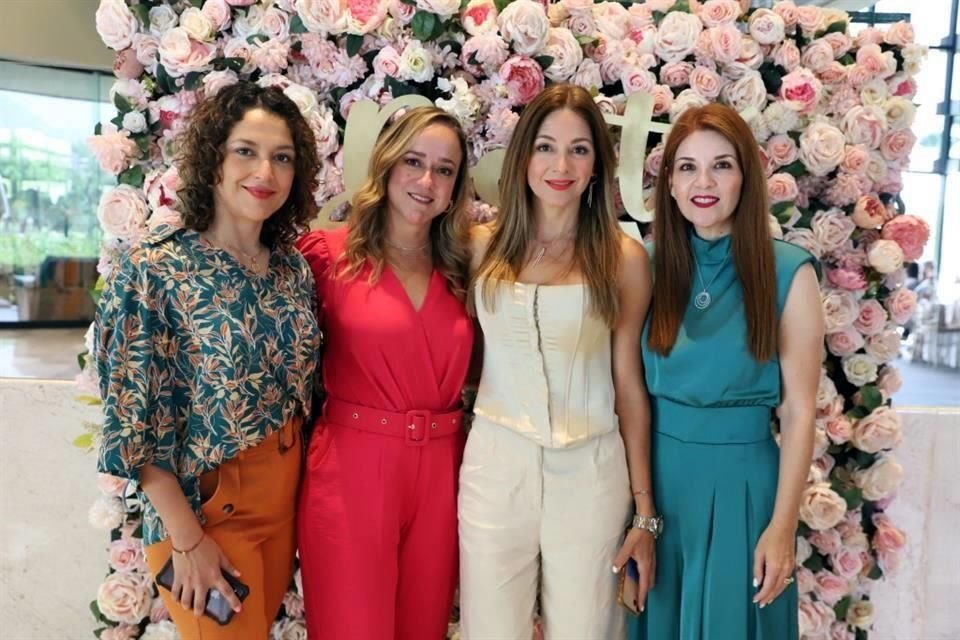 Nidia Godoy, Marcela Garza de Salinas, Adriana Guzmán de Cuervo, Orietta García