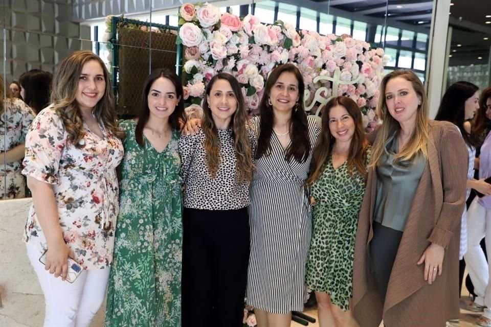 Carolina Elizondo, Ana Cris de la Garza, Nancy Ochoa, Mónica Antillón, Marimar Martínez y Paulina Santos